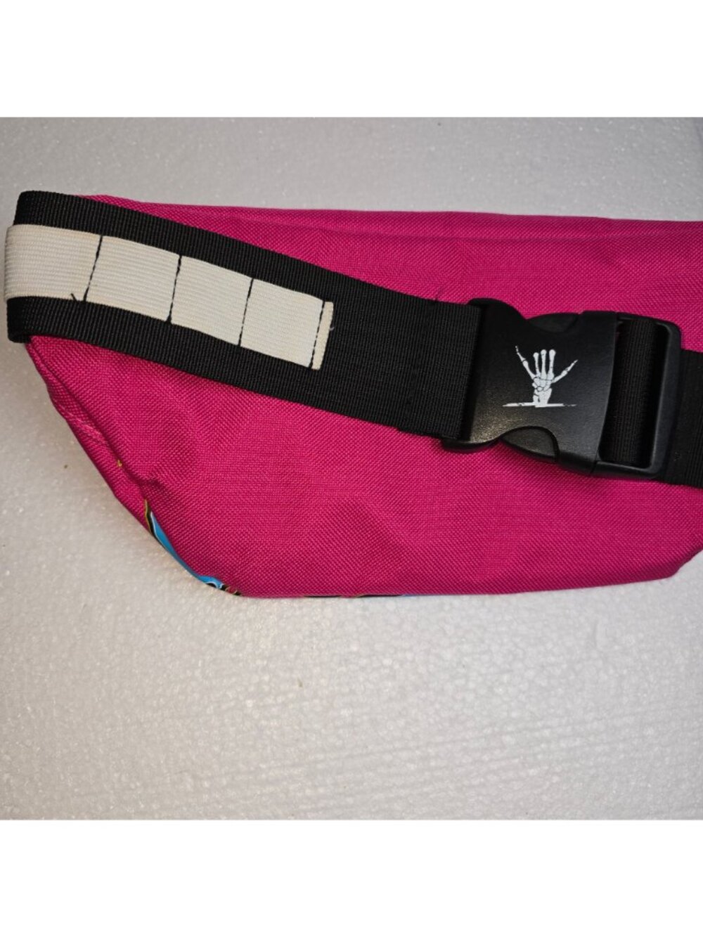 Shreddy Lyfe Tiger Claw Print Insulated Cooler Fanny Bag - Picture 4 of 8